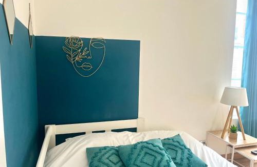 Sens Apartment | Le Blue- hyper centre ville