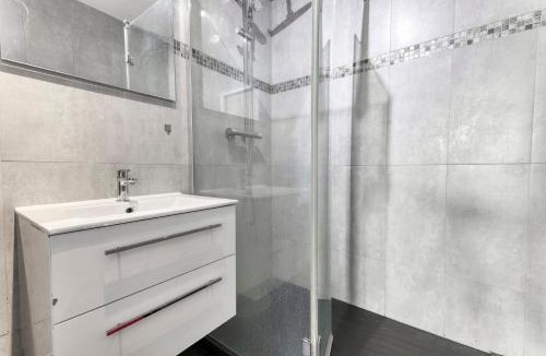 Maisons-Alfort Apartment | Le Blum - Wifi - Balcon - Porte de Bercy