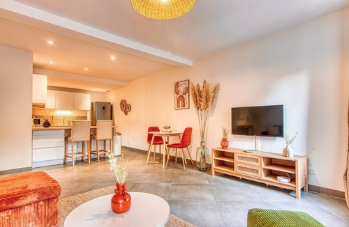 Brignais Apartment | Le Bohème - Climatisé - Superbe T2 centre village