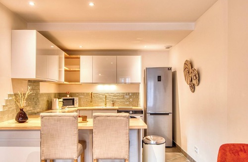 Brignais Apartment | Le Bohème - Climatisé - Superbe T2 centre village