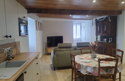 Gere-Belesten Apartment | Le Boila: renovated apartment in the heart of the Ossau valley.