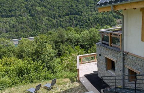 Allemond Apartment | Le Bois Cosy appartement 4 étoiles 6 personnes, ACCES SKI ALPE D'HUEZ GRAND DOMAINE A 3 K M
