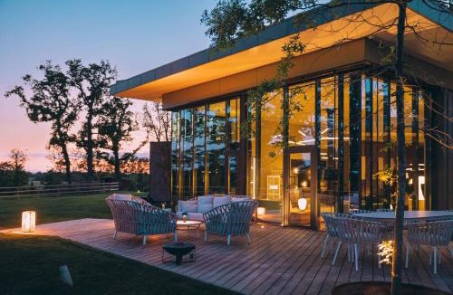 Neuville-les-Dames House | Le Bois d’Alice