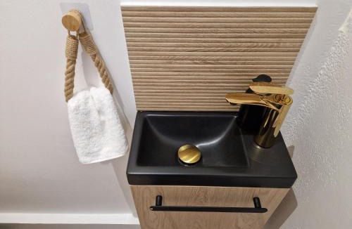 Roanne Apartment | Le Bois d'Ebène