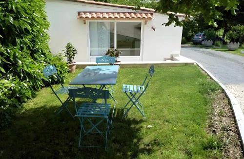 Saint-Aulaye-Puymangou Bed & Breakfast | Le Bois Du Mas