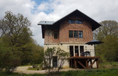 Betz House | "Le Bois du Valois" 4* gîte - 4 rooms -10 beds - Betz - Oise - 1h from Paris