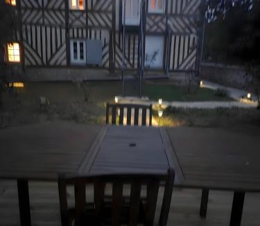 Le Mesnil-Mauger Bed & Breakfast | Le Bois Rouland