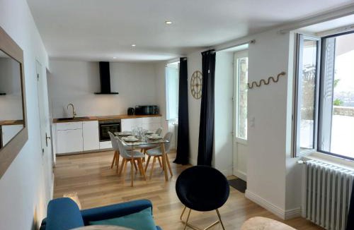 Rodez Apartment | Le Bompard 50 m2 Villa Art Déco Plein centre avec jardin