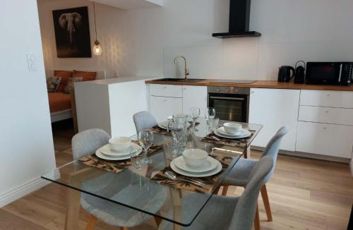 Rodez Apartment | Le Bompard 50 m2 Villa Art Déco Plein centre avec jardin