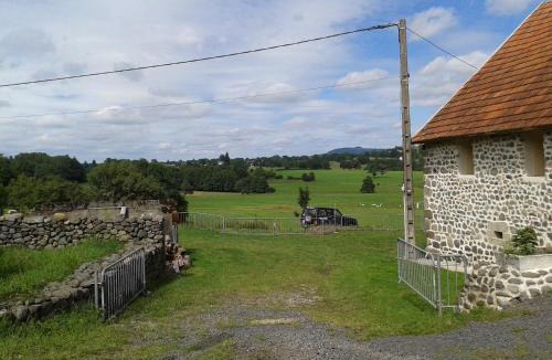 Champagnac Apartment | le bon air est dans le pre