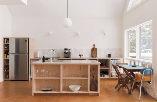 Alleyn-et-Cawood House | Le Bon Cabanon - Sauna + Waterfront