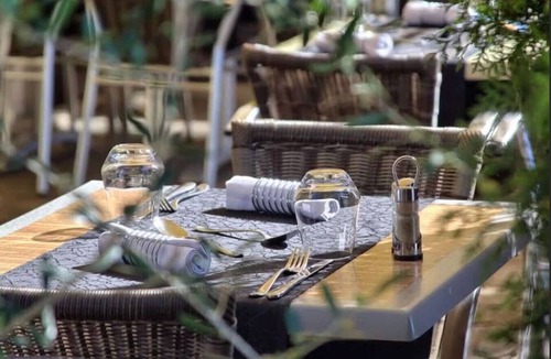 Les Billaux Hotel | LE BON DUC