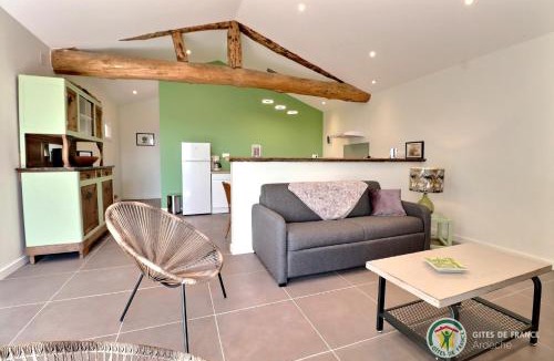 Saint-Sauveur-de-Cruzieres House | Le Bonlieu des Volets rouges