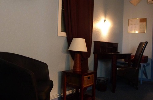 Barbezieux-Saint-Hilaire Hotel | Le Bon Repos