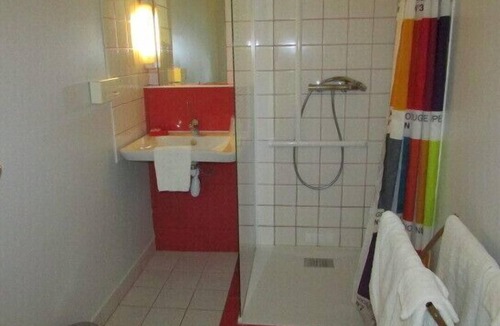 Barbezieux-Saint-Hilaire Hotel | Le Bon Repos