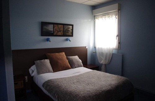 Barbezieux-Saint-Hilaire Hotel | Le Bon Repos