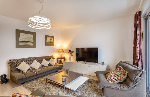 Alphonse Guerin Apartment | Le Bonnet Rouge - Appartement 2 chambres avec parking