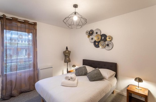 Alphonse Guerin Apartment | Le Bonnet Rouge - Appartement 2 chambres avec parking