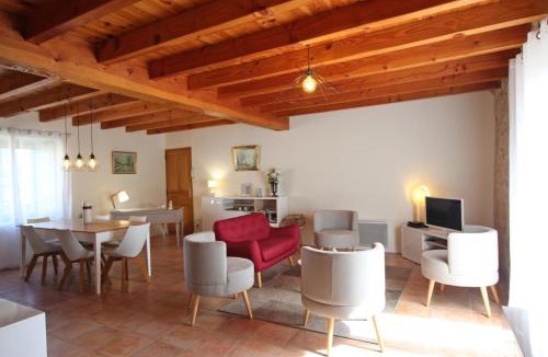Nantiat House | Le borland
