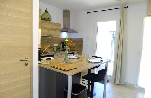 Cuisery Apartment | Le Bouchon, Studio de 30 m² Climatisé de Plein Pieds Proche de Tournus