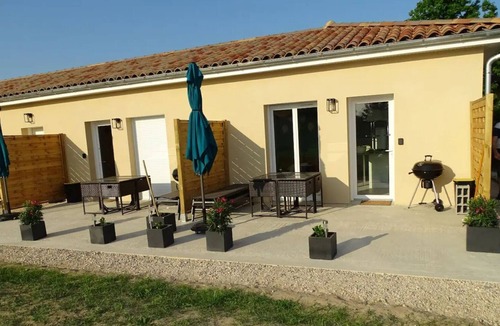 Cuisery Apartment | Le Bouchon, Studio Proche de Tournus