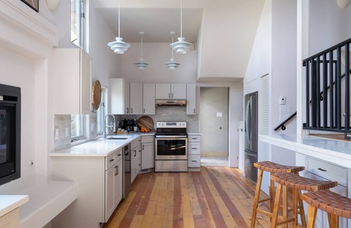 Hyde Park Estates House | Le Boudenly x Breathtaking Views+Jacuzzi+Dry Sauna