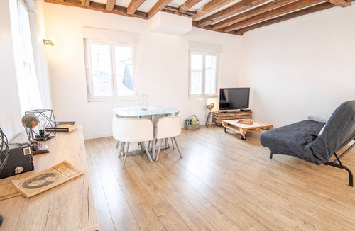 Amboise Apartment | Le boudoir d'adelaïs