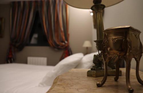 Bayeux House | Le Boudoir