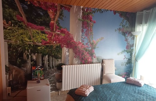 Saint-Aigulin House | le Bougainvillée