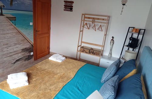 Saint-Aigulin House | le Bougainvillée