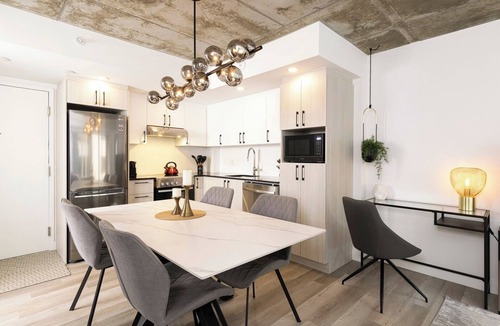Saint-Roch Apartment | Le Bouleau | Parking | Pool and BBQ | Office and AC
