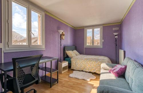 Mantes-la-Ville Apartment | Le Bouquet Violet - Gare à 1 km