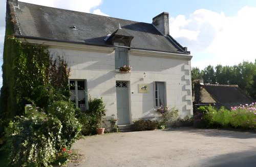 Rigny-Usse Bed & Breakfast | Le Bourg Joly