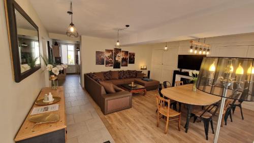 Appoigny Apartment | Le Bourgeois