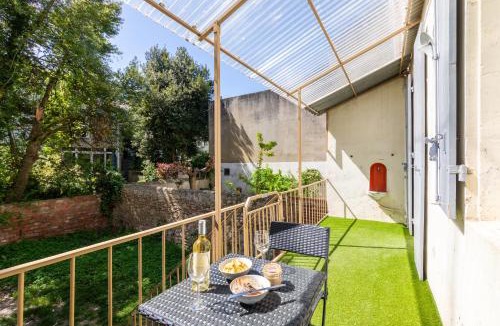 Agen Apartment | Le Brun - T1 climatisé - Terrasse et jardin privé