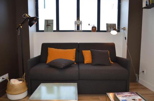 La Demi - Lune Apartment | Le Burlat - Studio - Lyon - Tassin