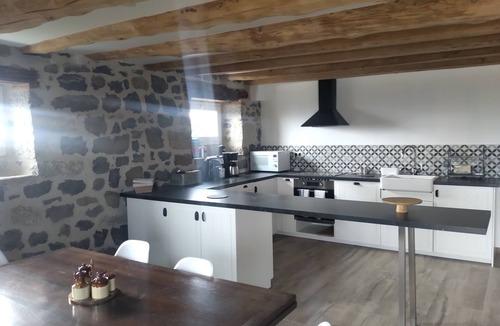 Saint-Urcize Bed & Breakfast | Le Buron du bessou gîte a la fe