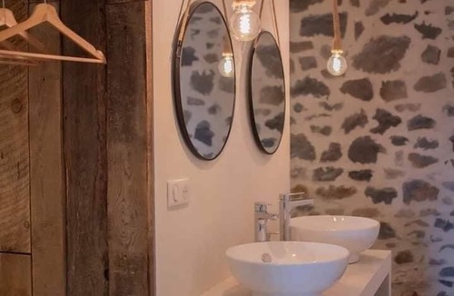 Saint-Urcize Bed & Breakfast | Le Buron du bessou gîte a la fe