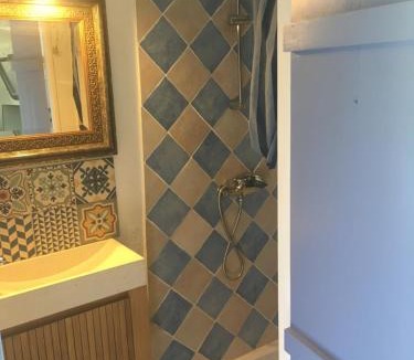 Noirmoutier-en-l'Ile Bed & Breakfast | Le Buzet Bleu Bed & Breakfast