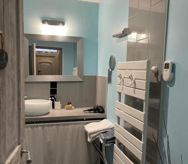 Lievin House | Le cèdre bleu