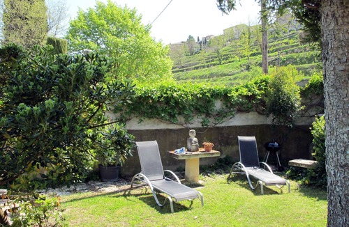 Menerbes House | Le Cèdre by Interhome