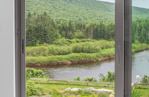 Stoneham-et-Tewkesbury Ski Chalet | LE-CÔTÉ-SUD