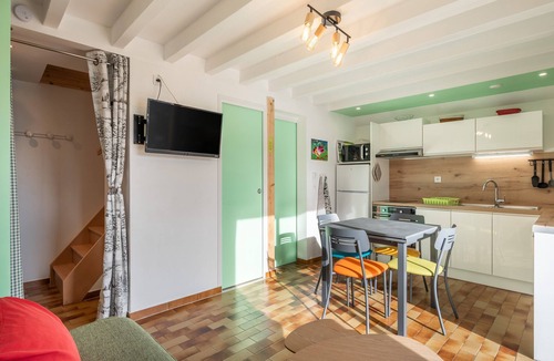 Toiny Cottage | Le Crozet, quality cottage with panoramic mountain views