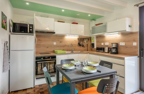 Toiny Cottage | Le Crozet, quality cottage with panoramic mountain views