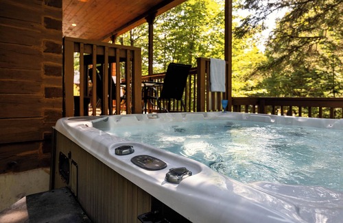 Saint-Luc-de-Bellechasse Ski Chalet | Le Campagnard/SPA - Here comfort meets nature - On-site activities