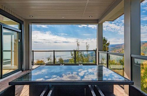 Petite-Riviere-Saint-Francois Ski Chalet | Le Saint-Laurent