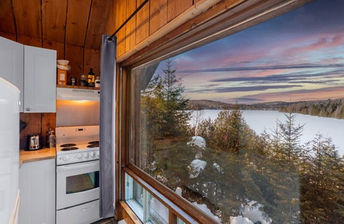 Sainte-Lucie-des-Laurentides House | Le P`tit Bonheur - Lac et Nature