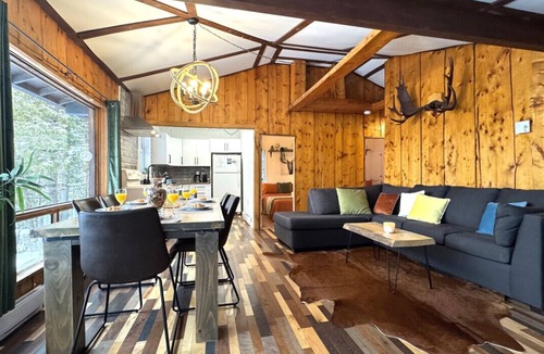 Sainte-Lucie-des-Laurentides Ski Chalet | Le1605 - Spa et Plage - Les Chalets Dans le Nord
