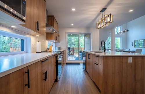 Lac-Swell House | Le Kouzy - Spa, Foosball, Pool table, Game Room