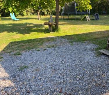 Paray-le-Fresil House | Le Cabanon de la Grenouille